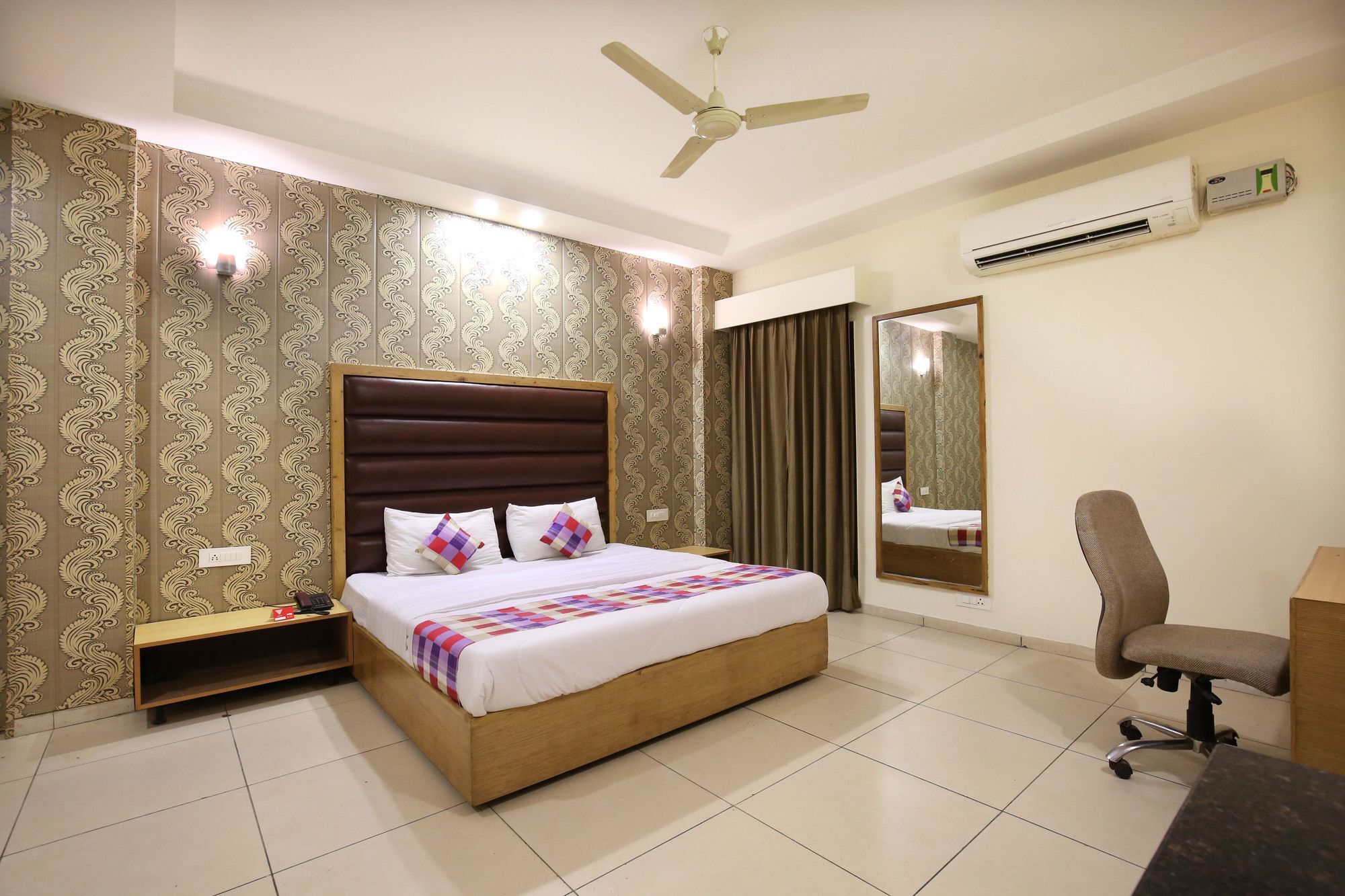 Fabhotel Citi Inn Zirakpur Exterior photo